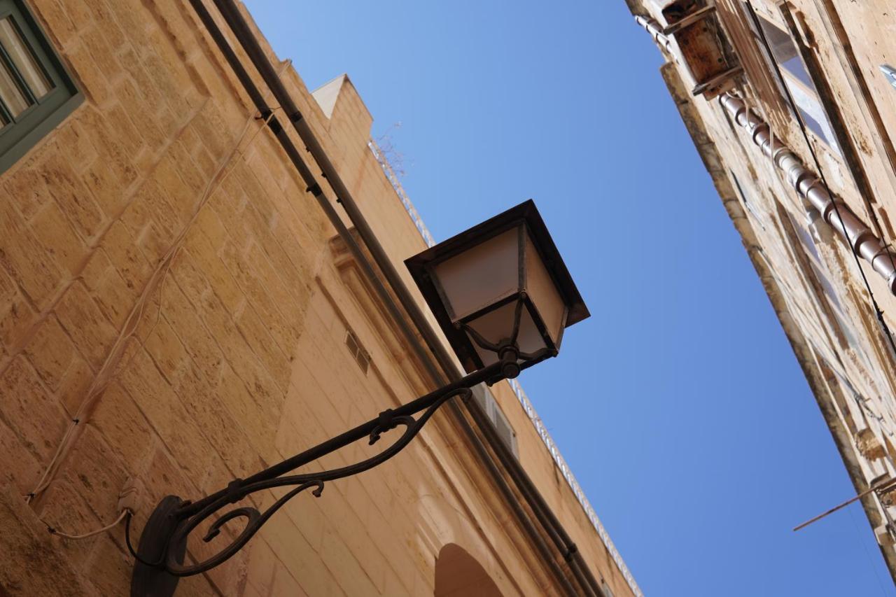 Il-Mezzanine Private Traditional And Walking Distance To Bus Terminus Cospicua Exterior foto