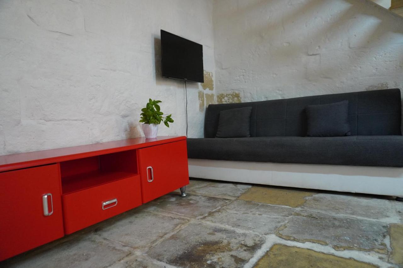 Il-Mezzanine Private Traditional And Walking Distance To Bus Terminus Cospicua Exterior foto